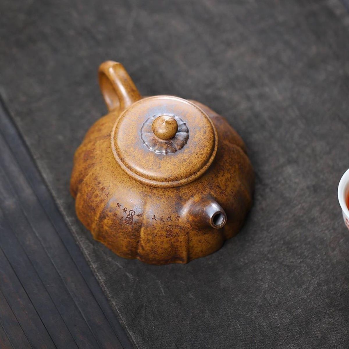 Ribbed Ethereal Grace Yixing Teapot - High-Temp Duanni Clay 280ml