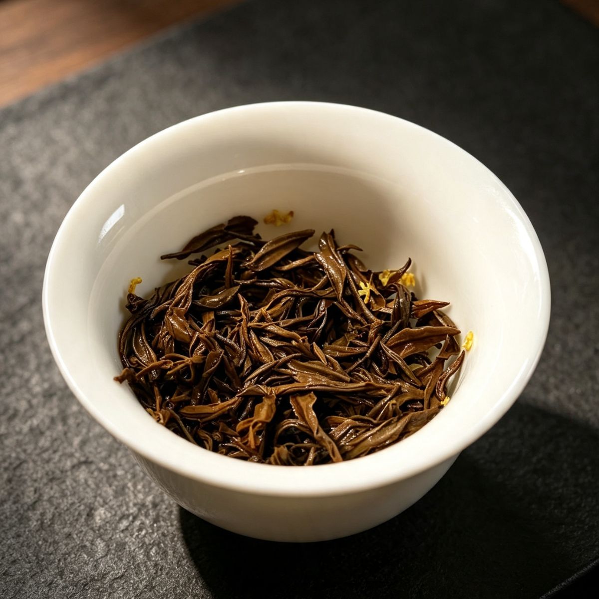 Osmanthus Jin Jun Mei Black Tea – Honey & Floral Fusion | Premium Chinese Red Tea