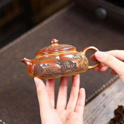 Original Duan Clay "Golden Toad" Yixing Teapot – Hand‑Painted with Gift Box 190cc