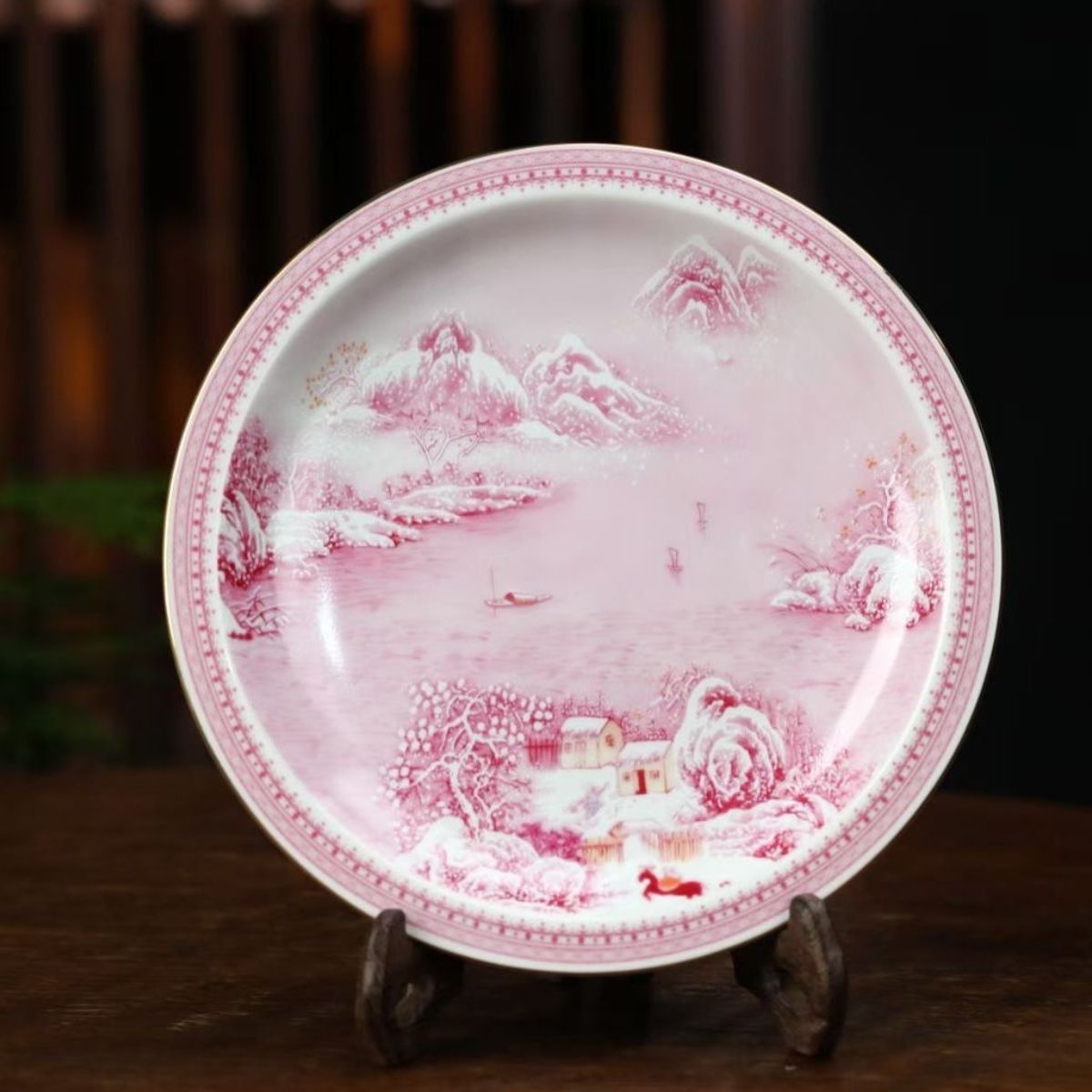 Jingdezhen Agate Ruby Red Snow Landscape Gongfu Tea Set – Overglaze Famille Rose | Gift Box | 5-Piece
