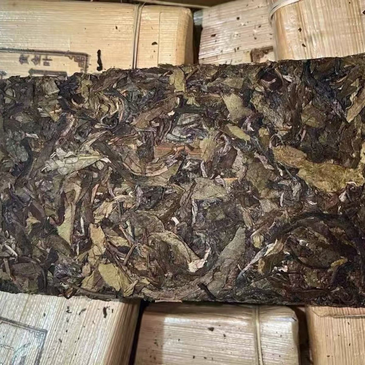 2020 Xigui "Golden Leaf" Raw Pu-erh Brick (1000g) – Ancient Tree Spring Harvest