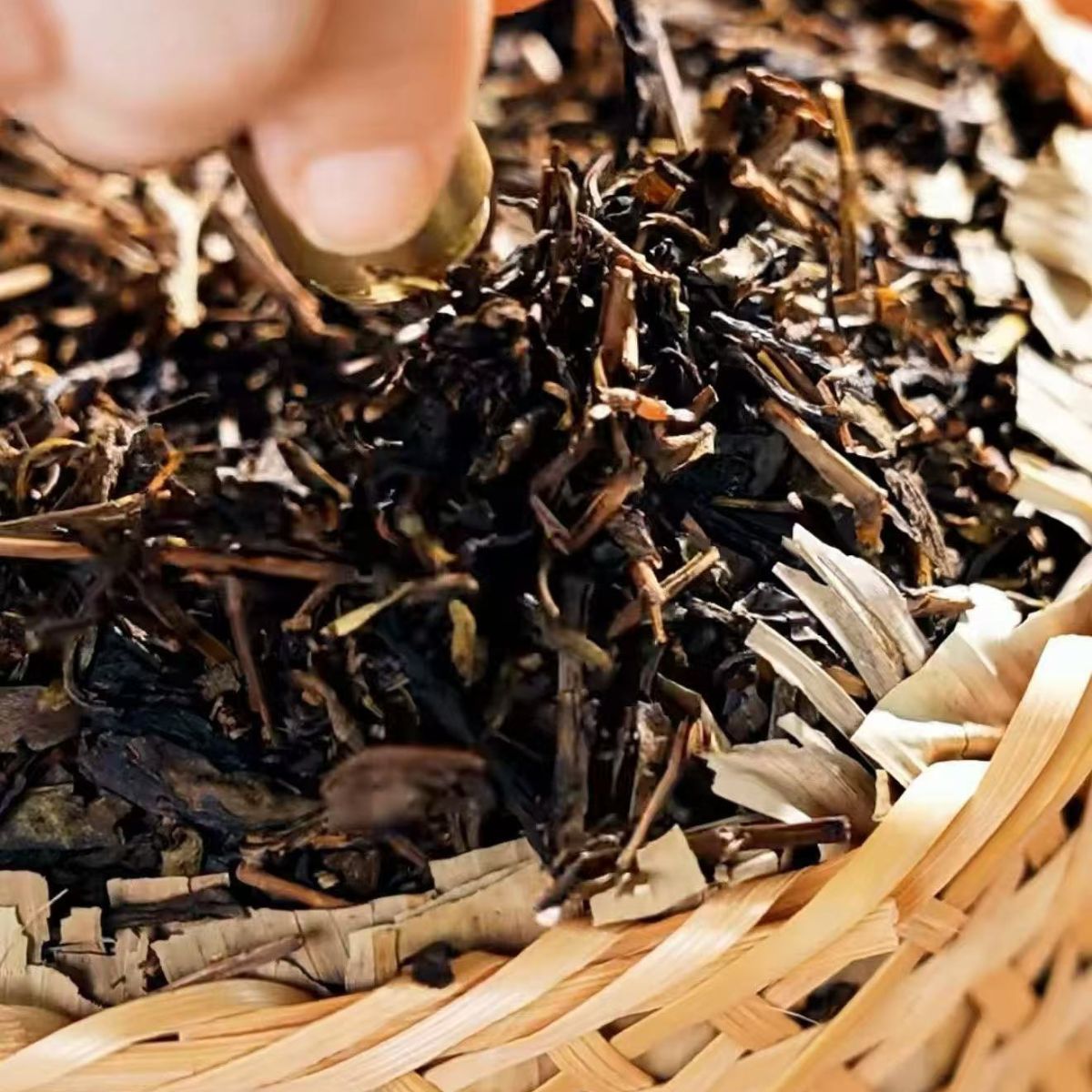 2025 Qimen An Tea "Liu'an Bone" – 400g Basket