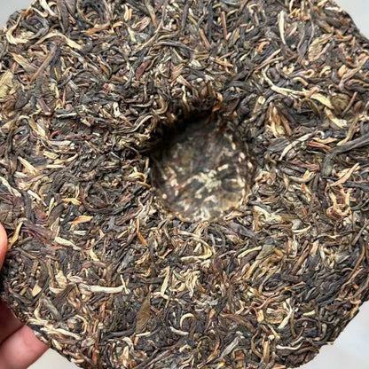 Yiwu Mahei Ancient Tree Sheng Puerh Tea Cake 2022 - 357g