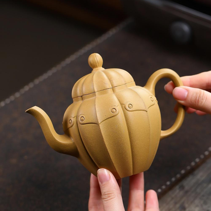 Ru Yi Gong Deng Yixing Zisha Teapot – Original Mine Golden Duan Clay (280cc)