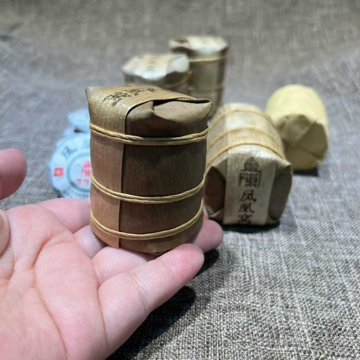 Fenghuangwo Exquisite Mini Cake Sheng Puerh 2022 - 56g / pack, 8g*7 pieces