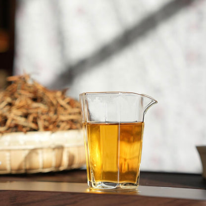 Yunnan Dian Hong Da Jin Zhen — Premium Golden Needle Black Tea | Honey, Malt & Rare Single-Bud Craft