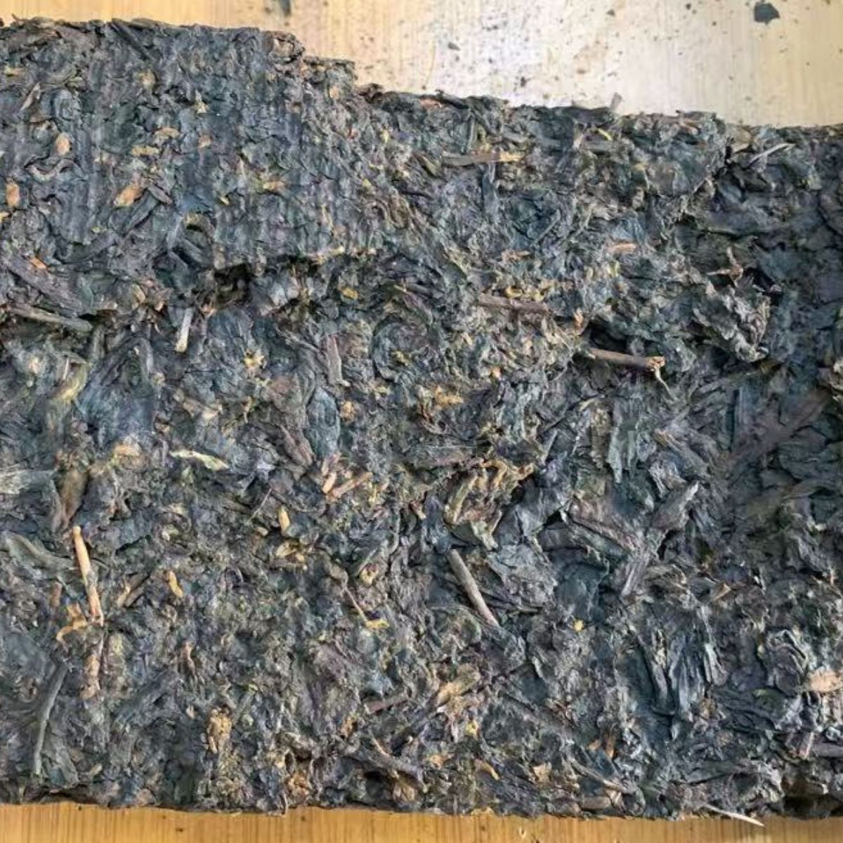 Shuangna Pinxiangyuan Bulang Mountain Shou Puerh Brick 2006 - 500g