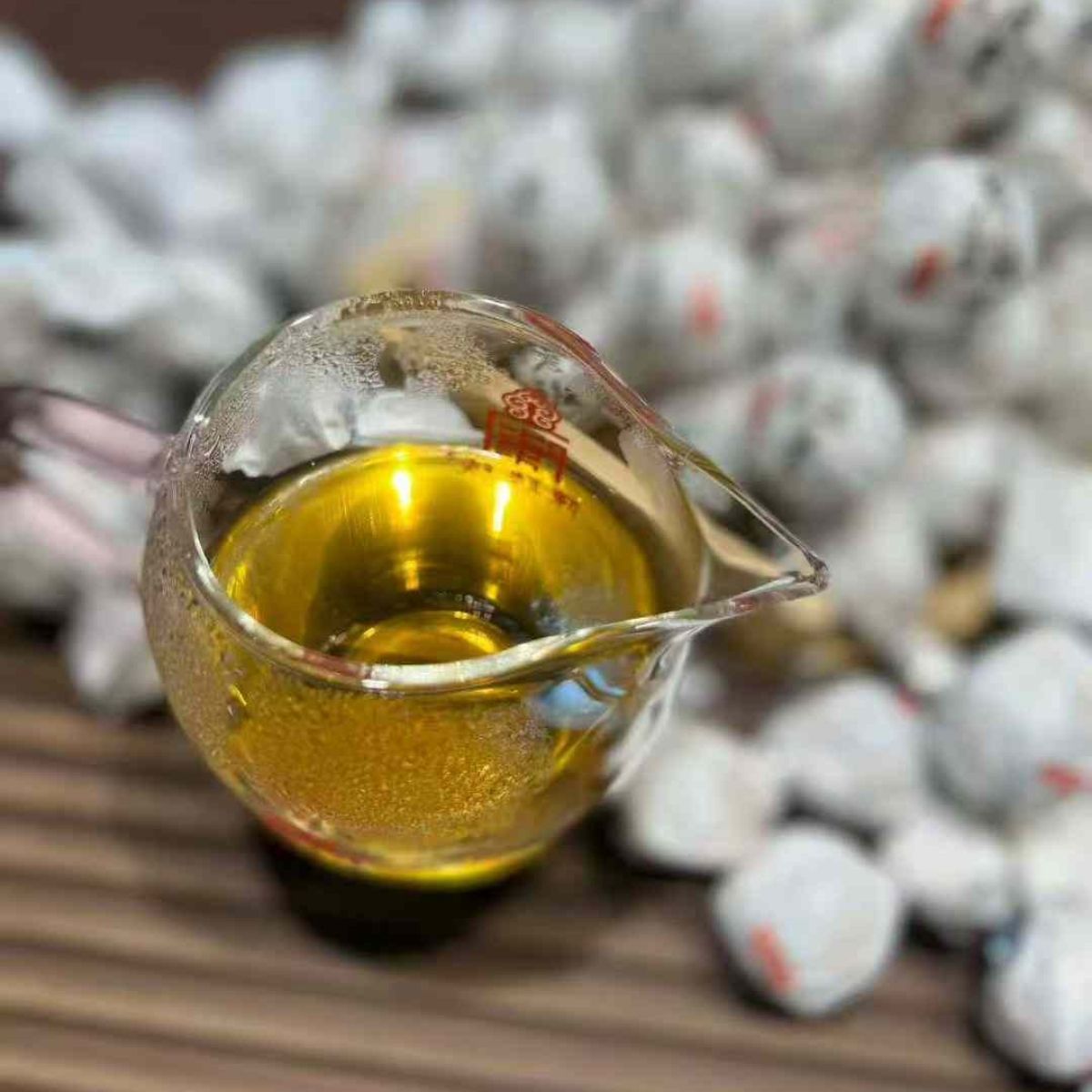 Lao Banzhang Dragon Pearl Sheng / Raw Puerh Tea - 8g per Pearl