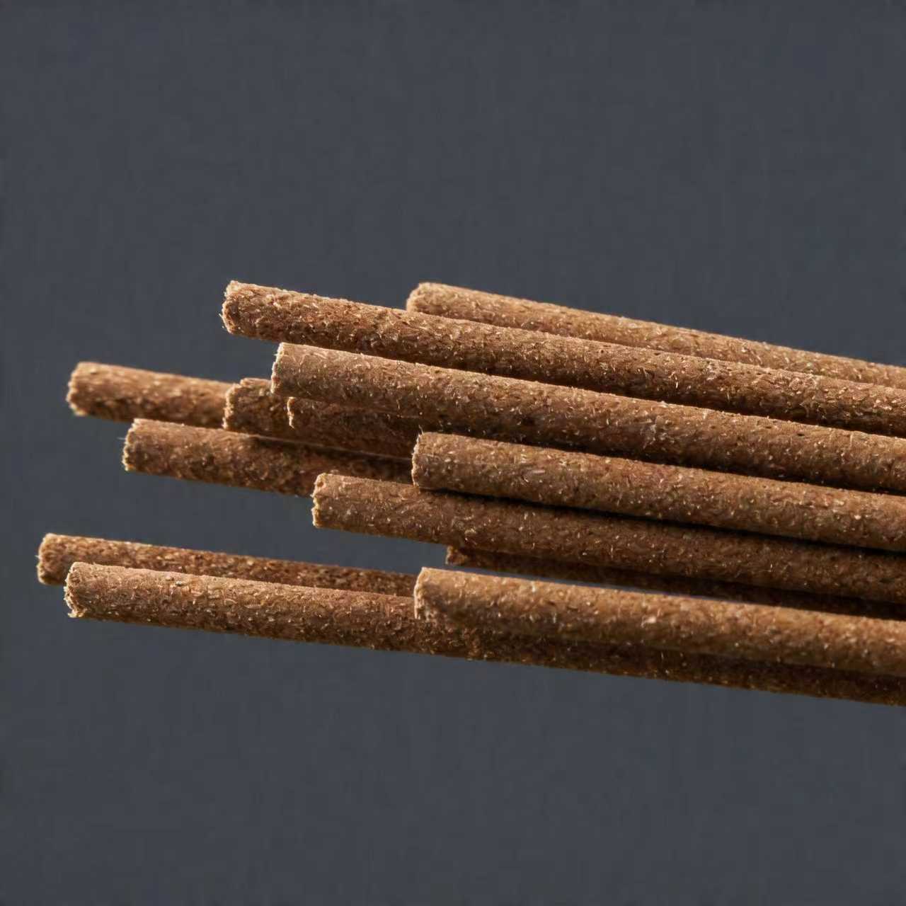 9A Grade E Li Zhang Zhong Xiang Handcrafted Incense – Pear, Agarwood & Sandalwood | 70g ~200 Sticks