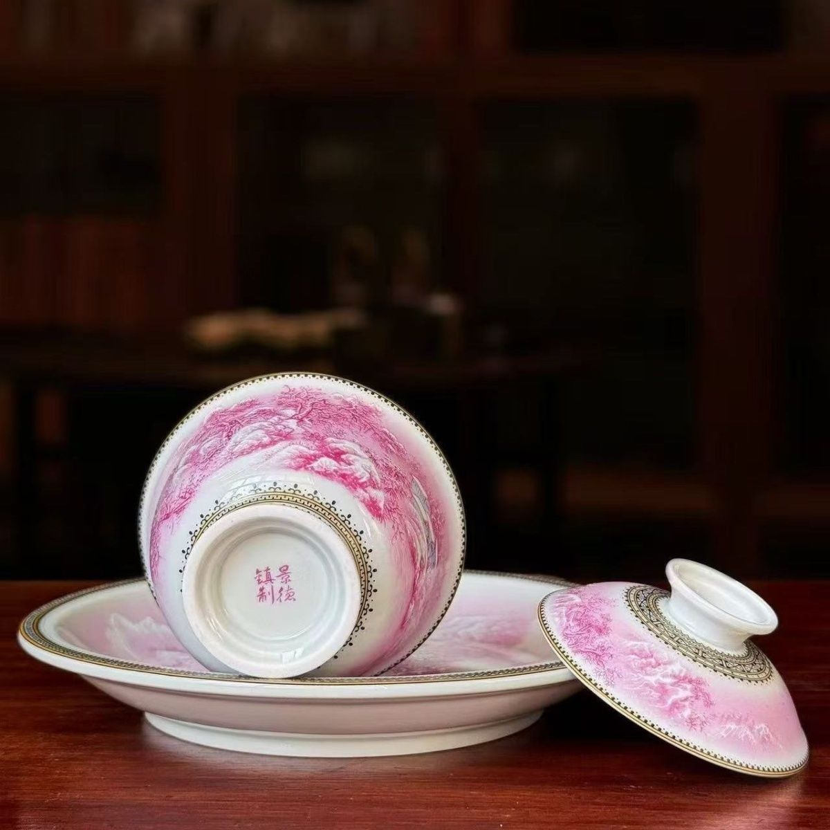 Jingdezhen Carmine Red Snow Landscape Gongfu Tea Set – Yanzhihong | Gift Box | 5-Piece