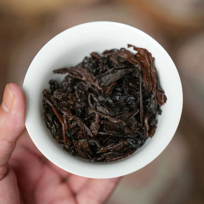 2001 Menghai “Yellow Label” Aged Pu-erh Ripe Tea Cake – Camphor Aroma, Smooth & Rich Finish (357g)