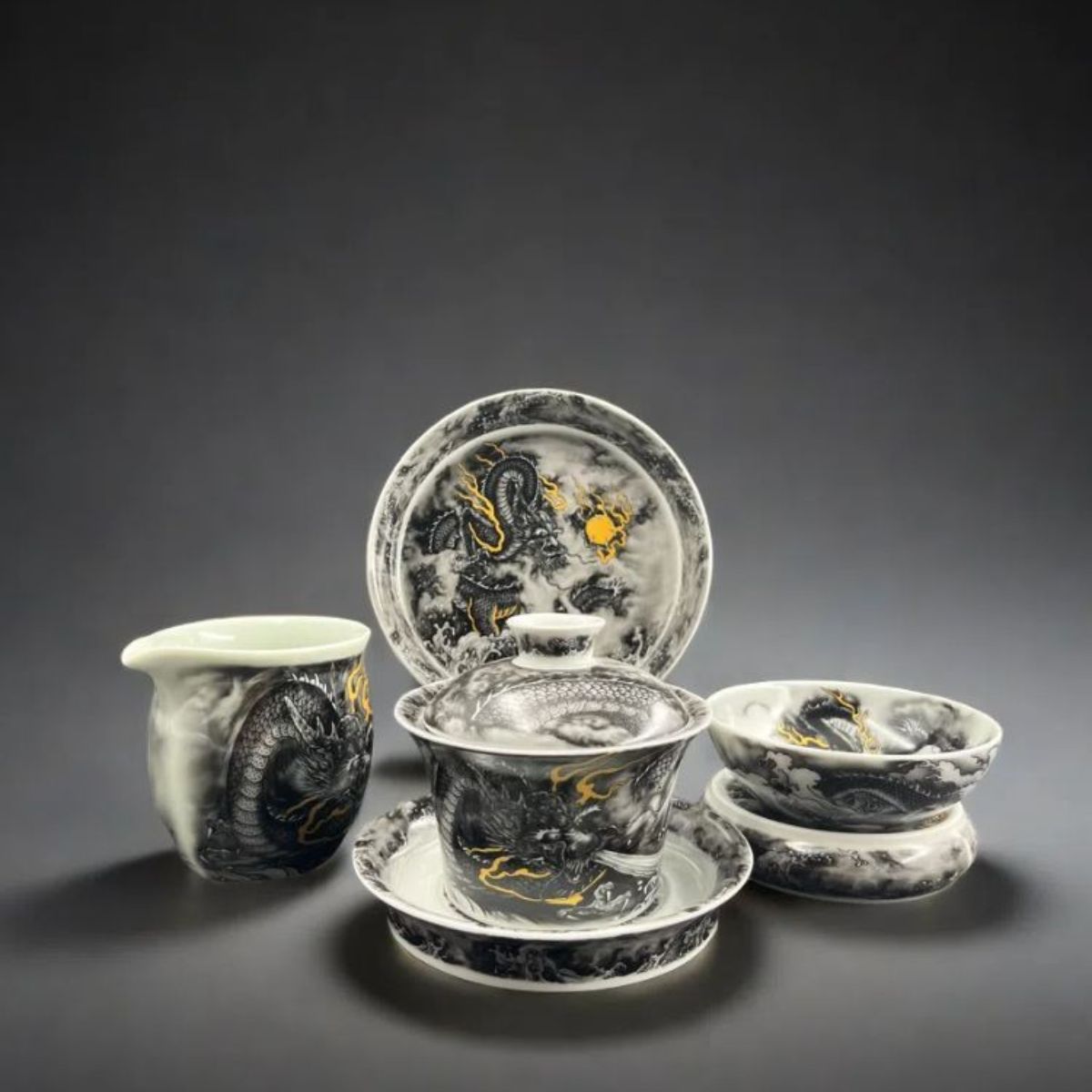 Jingdezhen Antique Ink-Clay Dragon Gongfu Tea Set – Lóng Téng Zhì Yǔ | 5-Piece