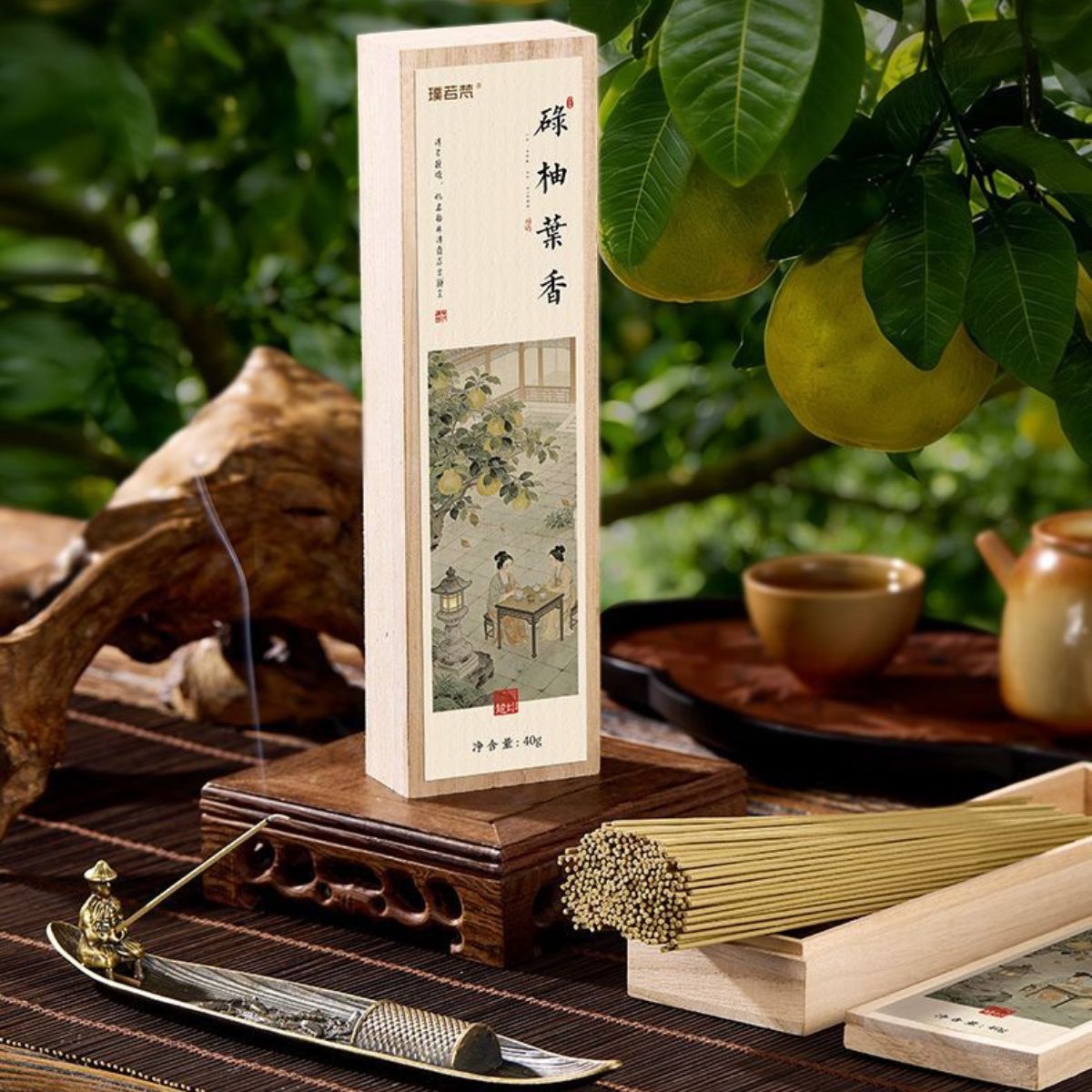 Luyou Leaf | Natural Pomelo Leaf, Agarwood & Frankincense Incense | Lingnan Heritage | 40g
