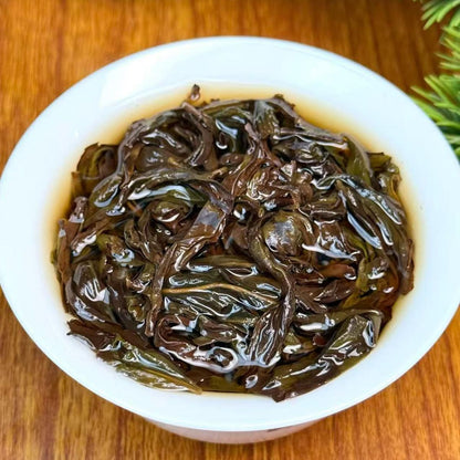 Bi Shi Yan Rougui | Wuyi Half-Rock Oolong — Bold, Fierce & Deeply Aromatic