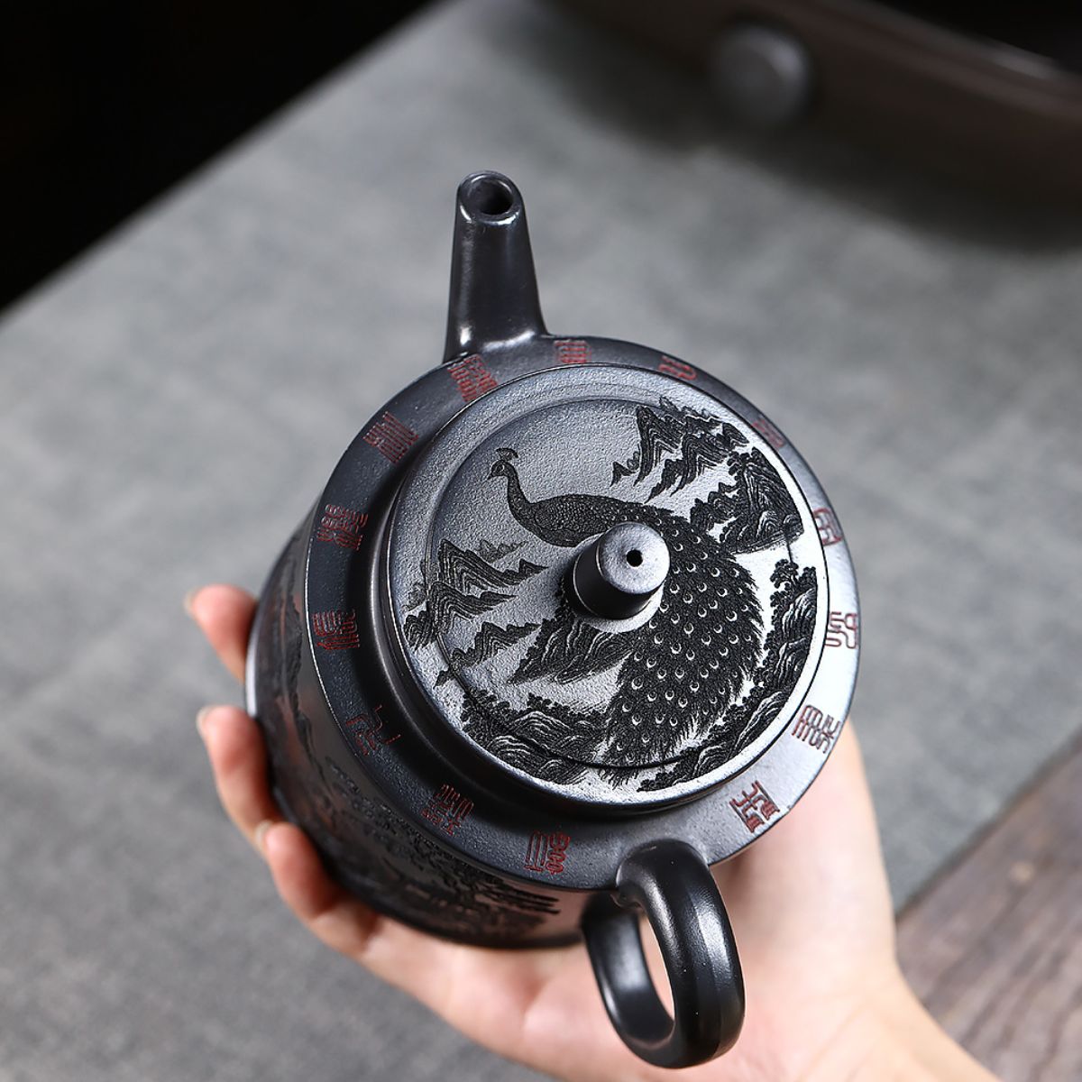 Queming Songhe Gaode Zhong Yixing Teapot — Xuantie Shihuang Clay, 570ml | Signed Artist | Gift Set