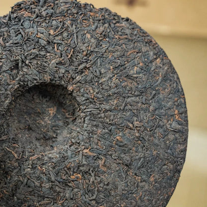 1990s Aged Hong Kong Stored Pu-erh Ripe Tea Cake – Deep Camphor Aroma, Smooth & Rich Finish (357g)