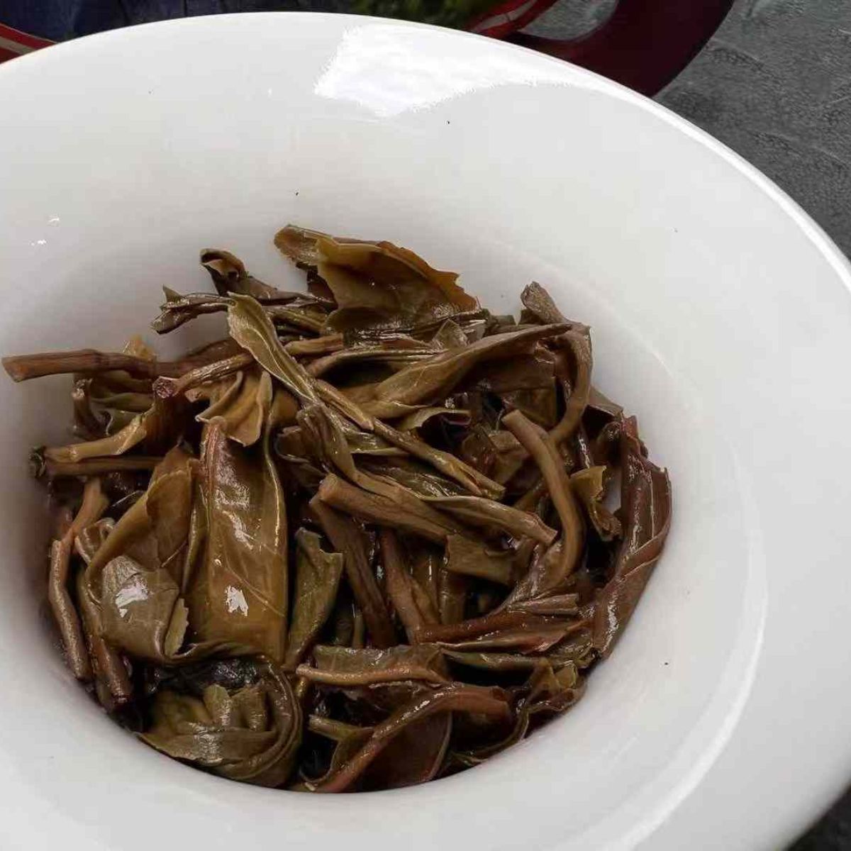 Bing Dao Wild Ancient Tree Sheng Puerh Tea Cake 2005 - 500g Mengku