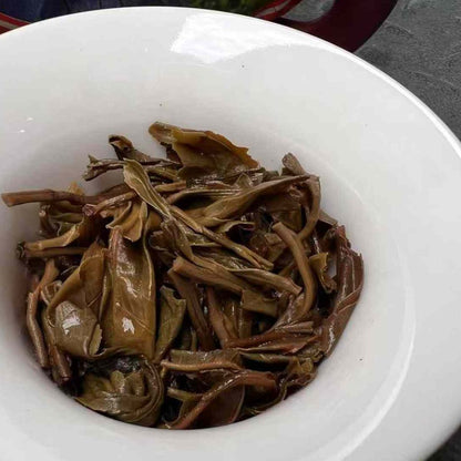 Bing Dao Wild Ancient Tree Sheng Puerh Tea Cake 2005 - 500g Mengku