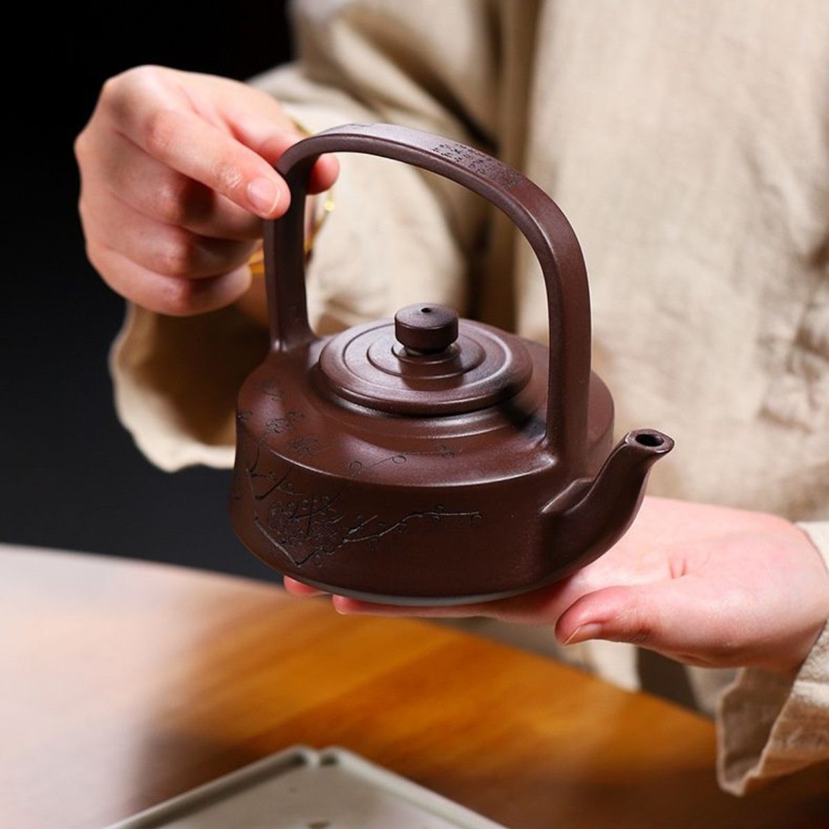 Raised Wall Handled Yixing Teapot by Liu Ruming - 100-Mesh Purple Clay 370ml