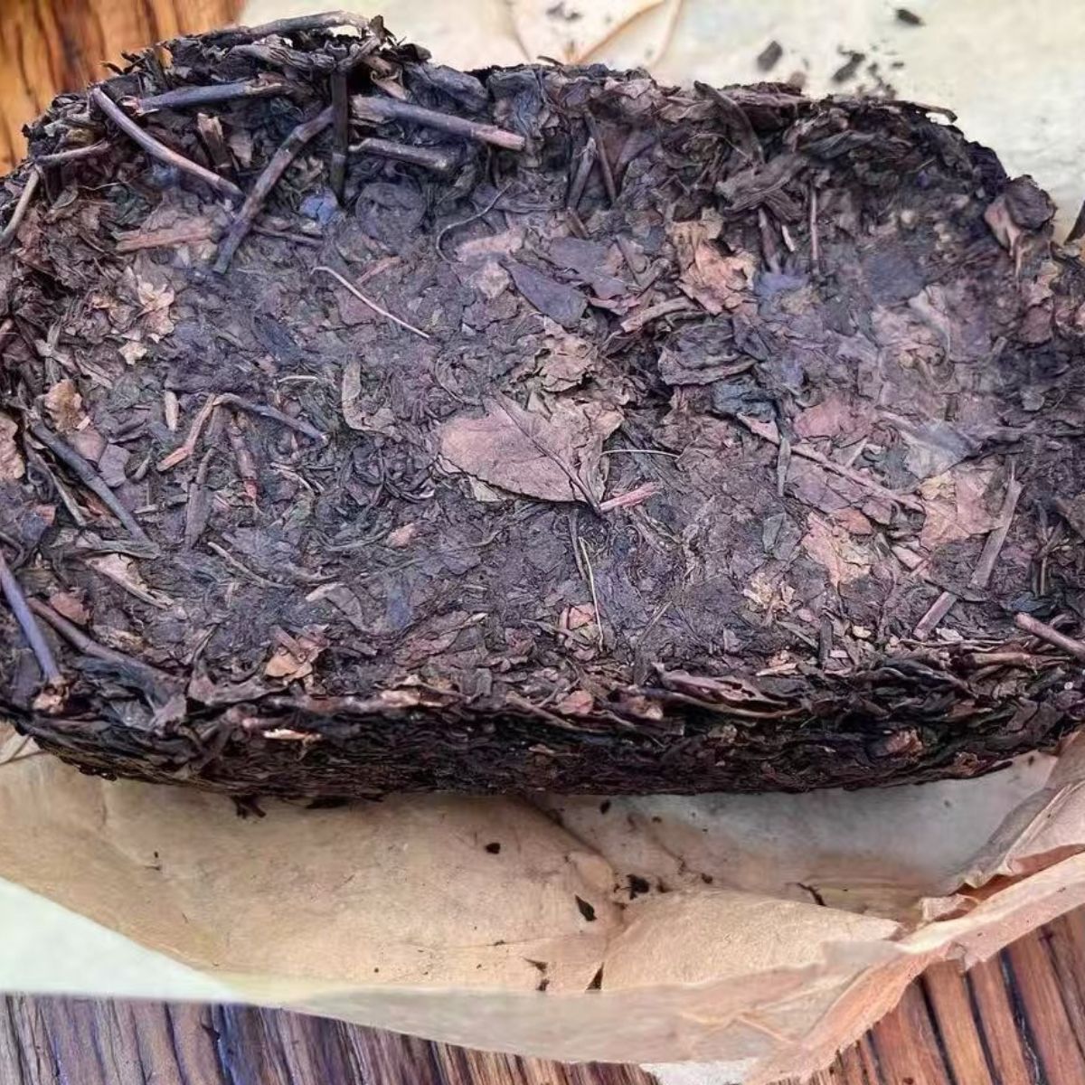 2001 Aged Kangzhuan Tibetan Tea Brick (500g) – 23‑Year Mellow & Mineral‑Rich