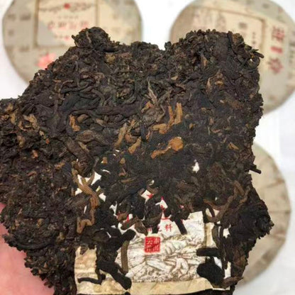 Dominating Banzhang Shou Puerh Tea Cake 2018 - 357g Premium Ancient Tree