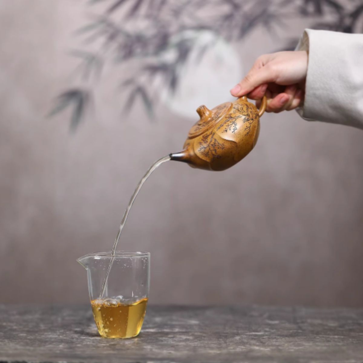 Yixing Wood-Fired Purple Clay Teapot "Joy on the Branch" 300ml - Handmade Duan Ni Zisha