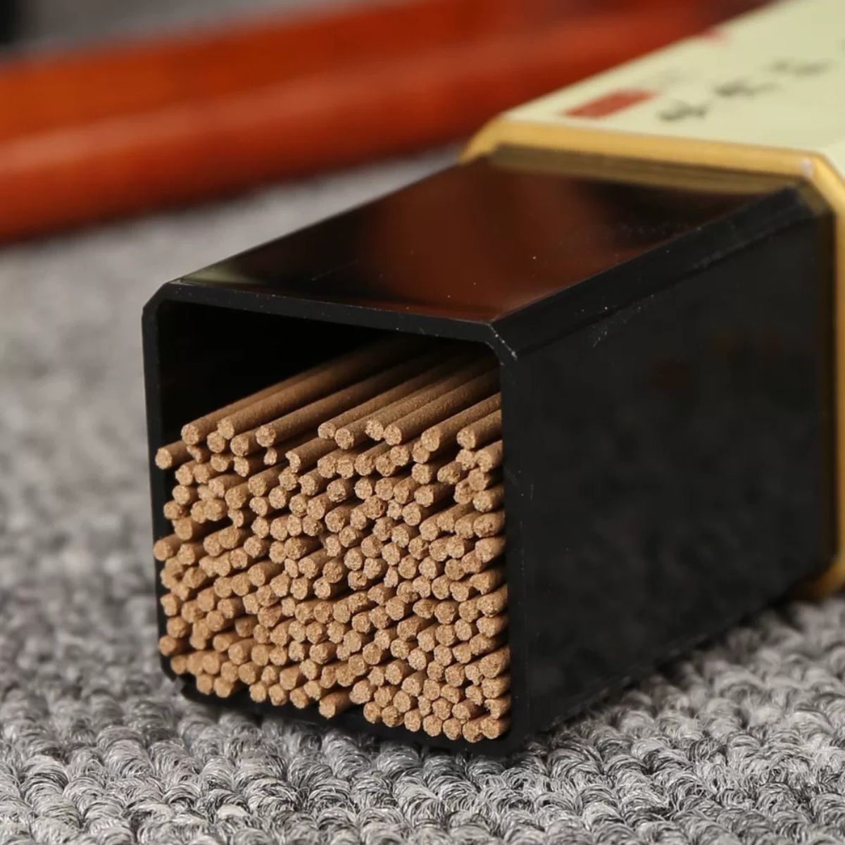 Nha Trang Oud Worm-Resin Incense Sticks – 5+ Year Aged, 93% Pure Agarwood (Box of ~210)