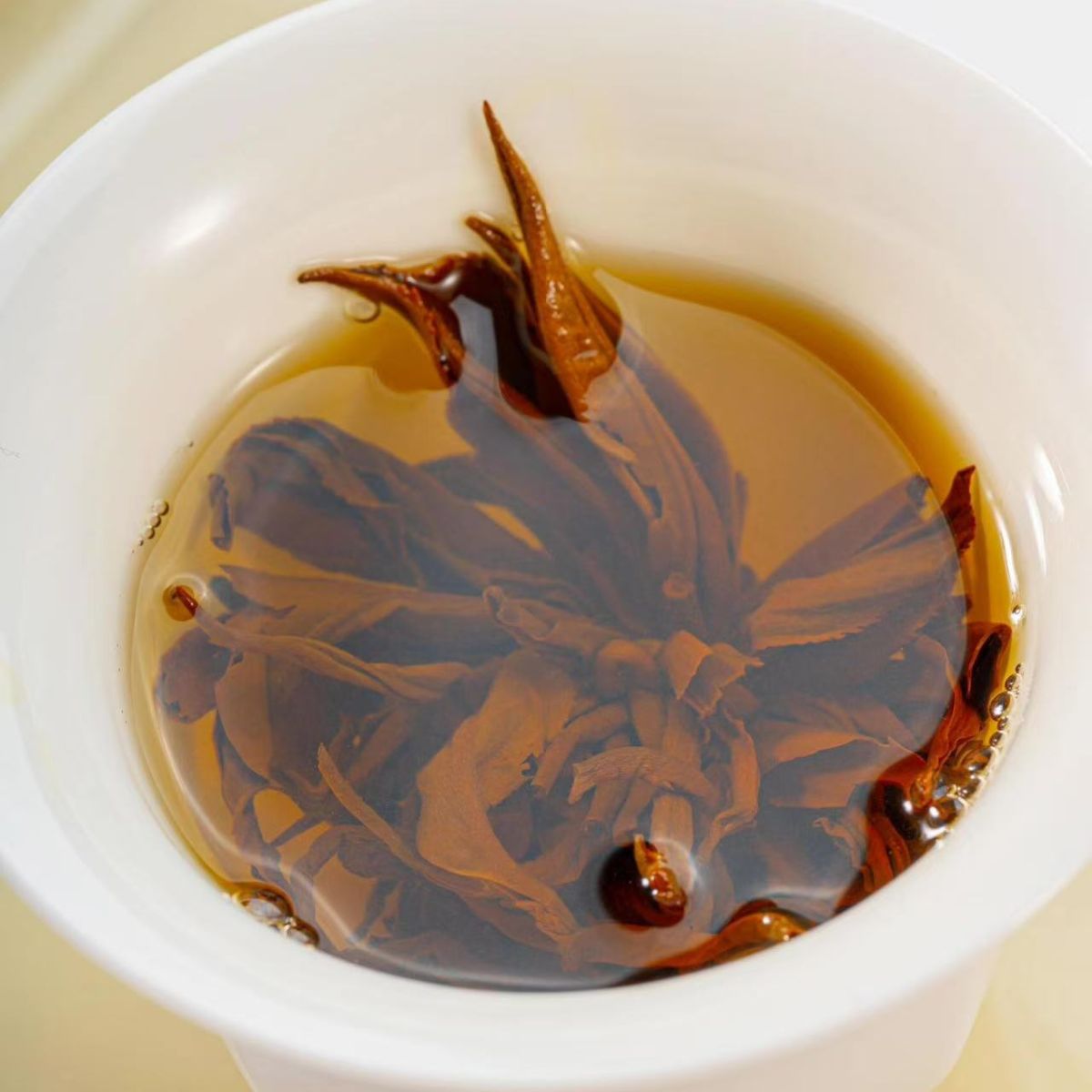 Yunnan Silk Ball Black Tea Premium 2025 - Dianhong Pearl Hand-Rolled Artisan