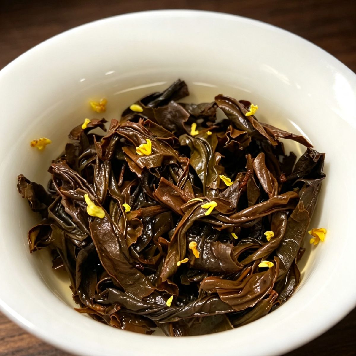 Osmanthus Wild Mountain Black Tea – Untamed Wuyi Souchong | Natural Floral Depth