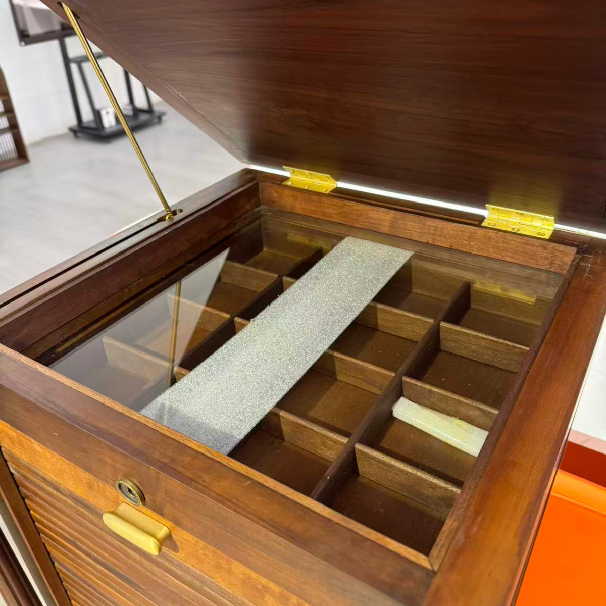 Luxury Treasure Rotary Cabinet – Ultimate Storage for Tea Ware, Collectibles & Jewelry