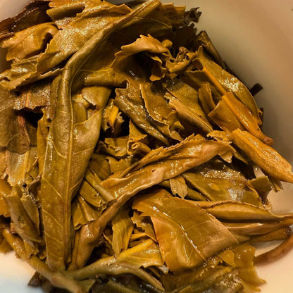 Yiwu Mahei Ancient Tree Sheng Puerh Tea Cake 2022 - 357g