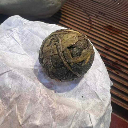Xigui Golden Leaf Dragon Pearl Sheng Puerh Tea - 8g per Pearl