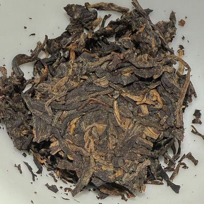 2005 Xiaguan "Songhe" 8613 Raw Pu-erh (357g) – Aged & Fragrant