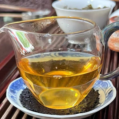 Bangdong Ancient Tree Raw Pu-erh Cake 2013 - Handmade Sun-Dried 11-Year Aged