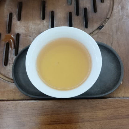 Platinum Square Brick Raw Pu-erh (60g) - Daily Drinkable Tea with Honey & Floral Notes