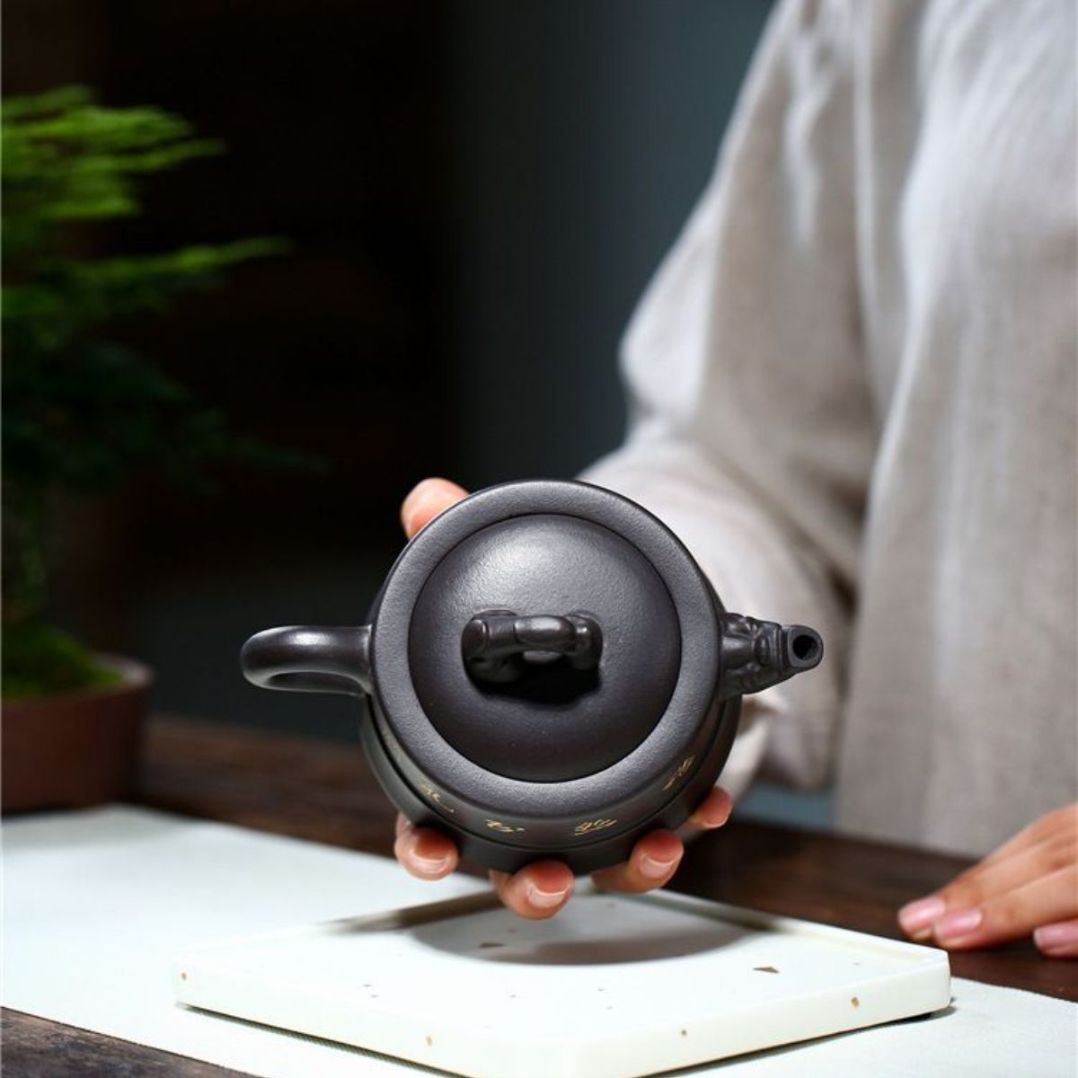 Handmade Yixing Purple Clay Teapot 225ml - Original Black Gold Clay Dragon Court Zisha Gongfu Tea Pot