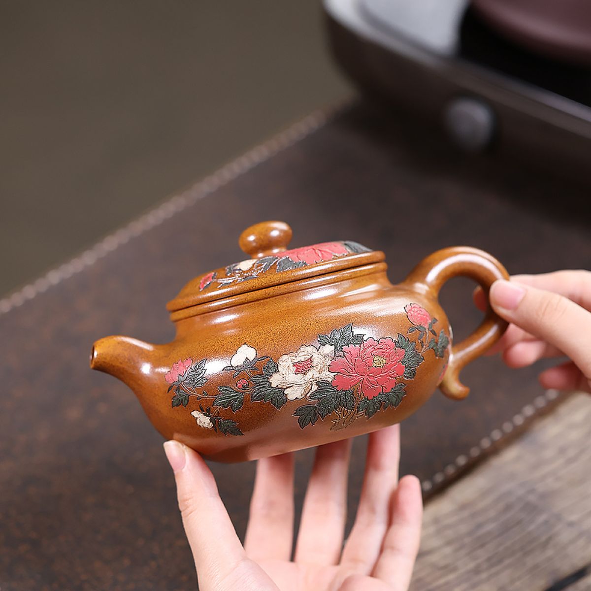 Mudan Fanggu Yixing Teapot — Fire-Glazed Golden Duanni, 450ml | Gift Set