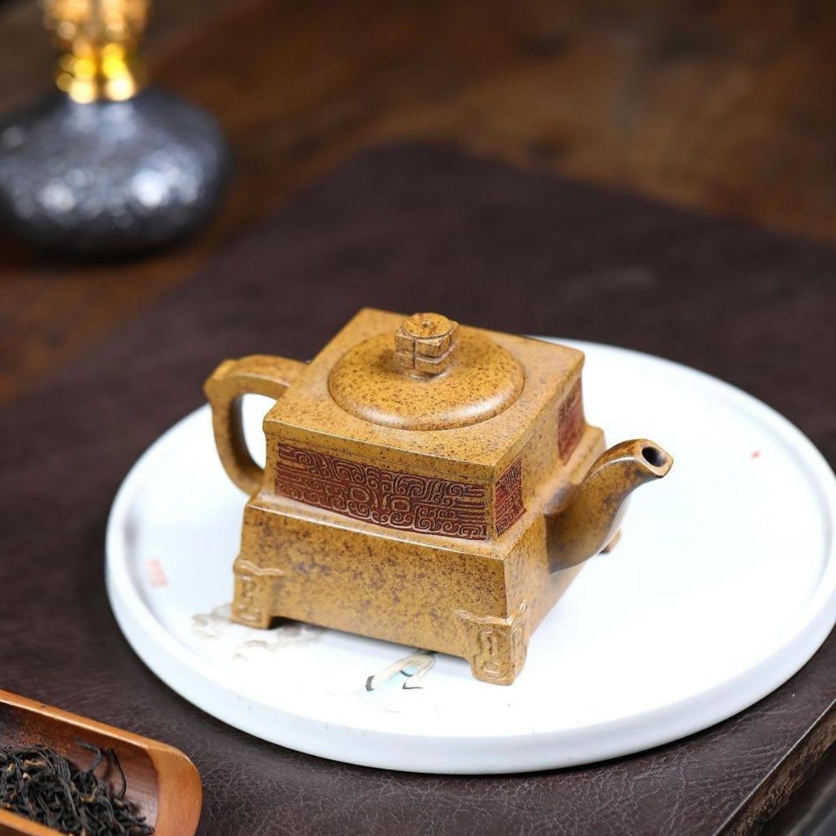 Dragon Bone Square Vessel Yixing Teapot - Wood-Fired Longgu Golden Sand 260ml