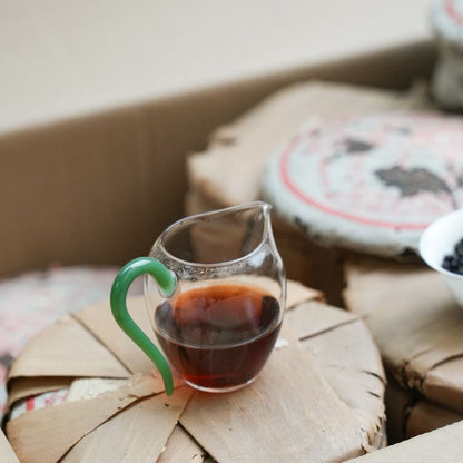 1990s Aged Pu-erh Ripe Tea Cake 357g – Deep Camphor, Herbal Complexity & Full-Bodied Finish