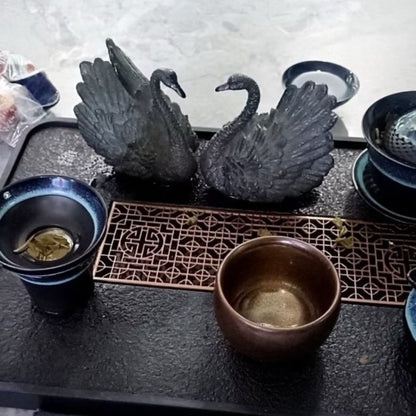 Color-Changing Swan Tea Pet Pair – Black to White with Hot Water | Gongfu Tea Ceremony Decor