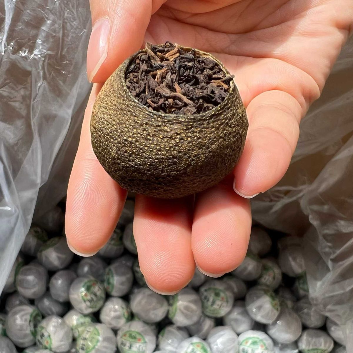 Sun-Dried Tianma Xiao Qing Gan (Small Green Citrus Puerh)