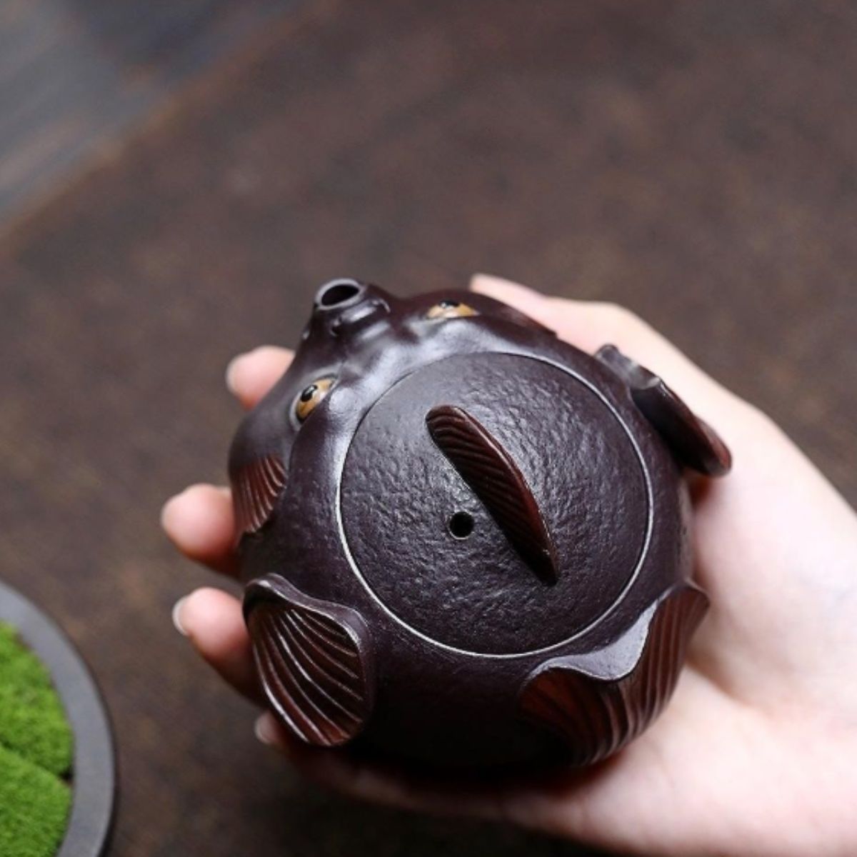 Yixing Purple Clay Teapot "Pouting Fish" 160ml - Handmade Zisha Side Handle