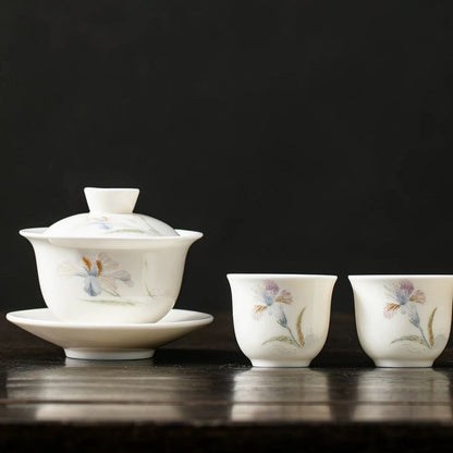 Suet Jade Porcelain Gaiwan Set | Embroidered Iris Pattern with 2 Cups 170ml