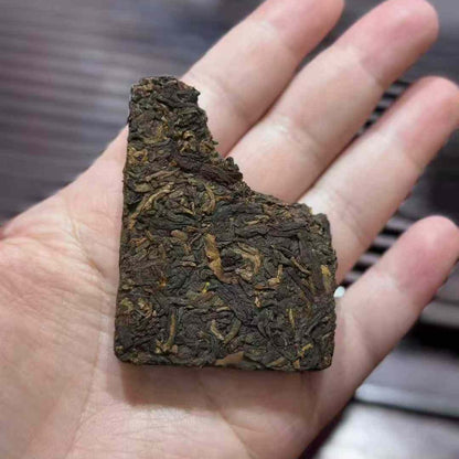 Bu Lai Shou Puerh Tea - 120g Bulang Mountain Old Tree
