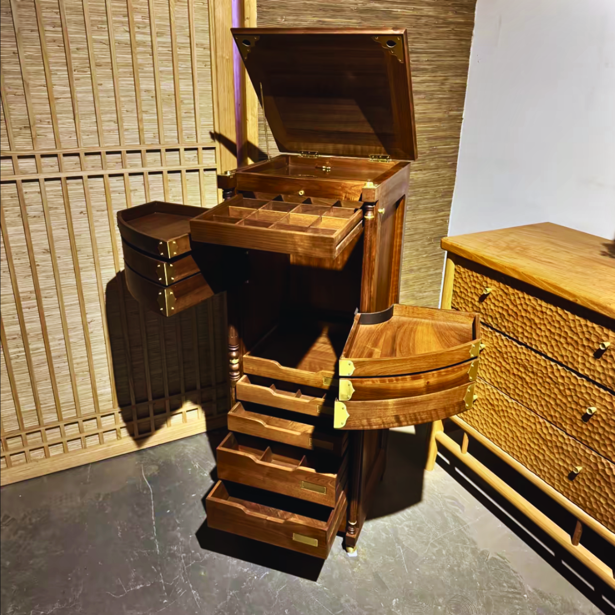 Luxury Treasure Rotary Cabinet – Ultimate Storage for Tea Ware, Collectibles & Jewelry