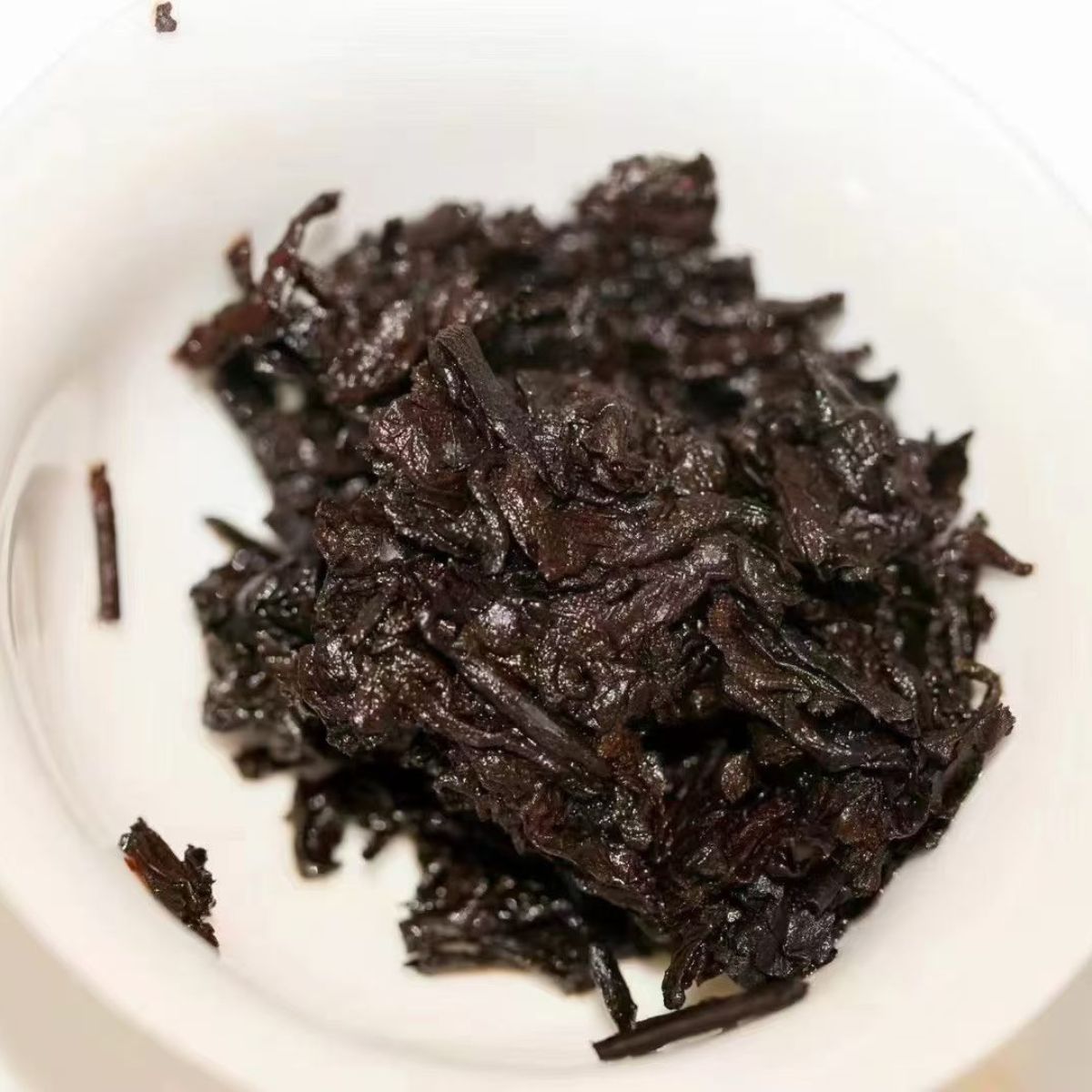 2002 Tongqing Hao Yunnan Ripe Pu-erh Tea Cake | Guangdong Stored Aged Shou Pu-erh 357g