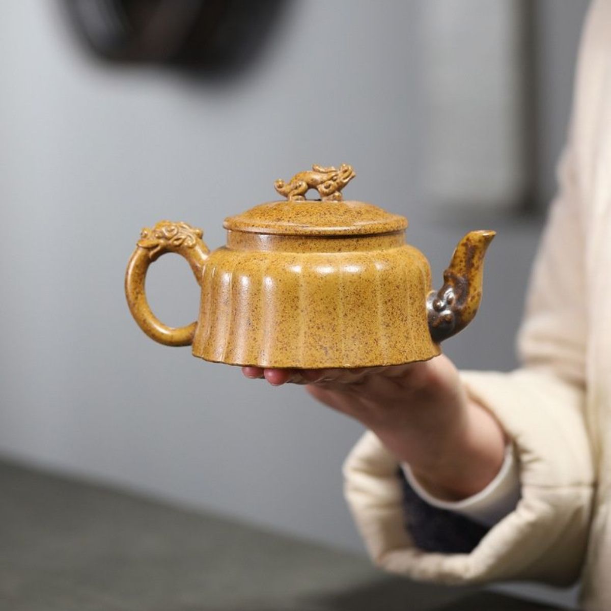 Long Rui Yixing Teapot | Raw Longgu Jinsha High-Fire Zisha Clay | Dragon-Inspired 300ml