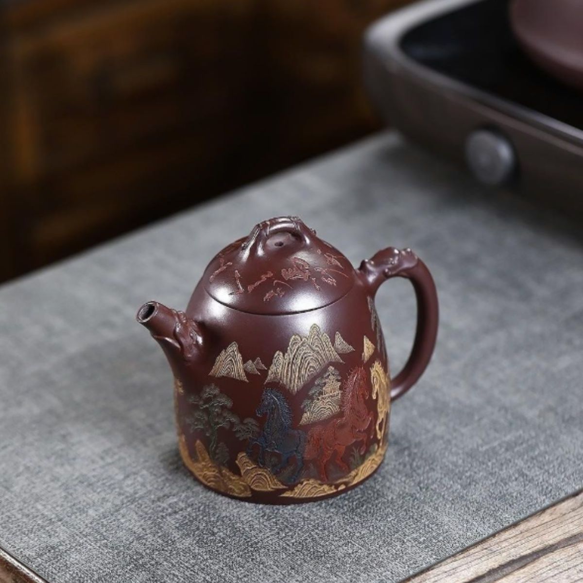 Yixing Purple Clay Teapot "Immediate Success" 280ml - Hand-Painted Stone Red Clay