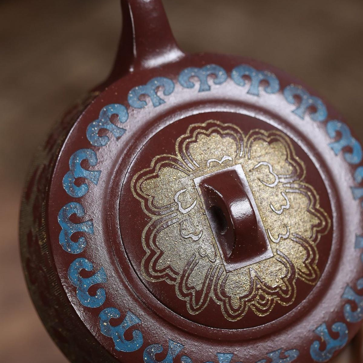 Fan Hua Color-Changing Yixing Zisha Teapot – Iron Red Clay (290ml)