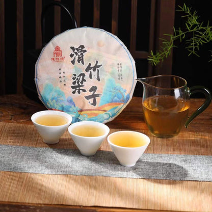 2022 Huazhu Liangzi Raw Pu‑erh Cake – 357g, Wild High‑Mountain Tea